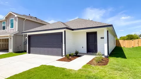 3419 Cedarwood Dr, Talty, TX 75126