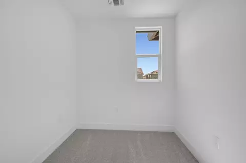 Bedroom - 1347 Eiffel Dr, Arboga, CA 95961 photo 1 of 8