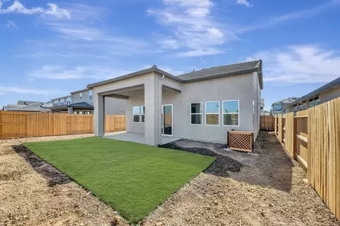 Exterior - 1347 Eiffel Dr, Arboga, CA 95961 photo 2 of 5