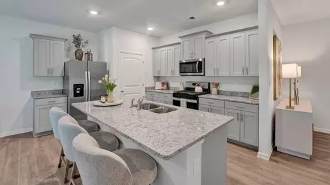 Kitchen - 117 Gateway Dr, Jackson, TN 38305 photo 3 of 13