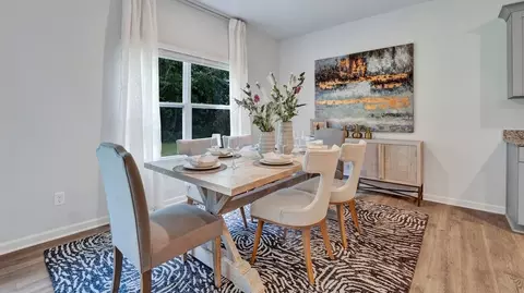 Dining - 117 Gateway Dr, Jackson, TN 38305 photo 1 of 4