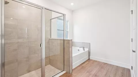 Bath - 4428 SW 69th St, Ocala, FL 34474 photo 5 of 5