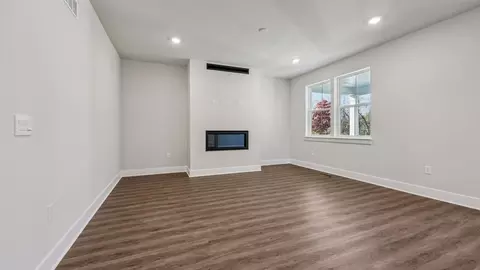 Living - 227 Hydrangea Way, Winchester, VA 22602 photo 2 of 4