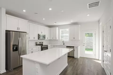 Kitchen - 512 Kemp Dr, Hermitage, TN 37076 photo 1 of 4