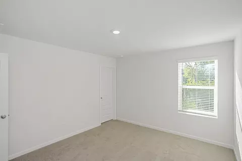 Bedroom - 512 Kemp Dr, Hermitage, TN 37076 photo 2 of 3