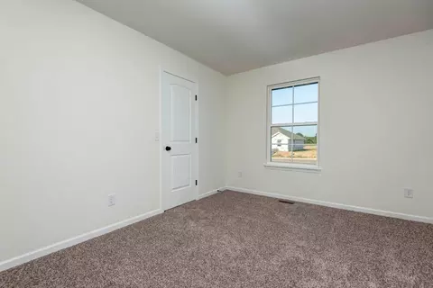 Bedroom - 822 S Ridgemont Dr, Nixa, MO 65714 photo 3 of 4
