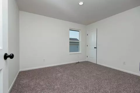 Bedroom - 822 S Ridgemont Dr, Nixa, MO 65714 photo 2 of 4