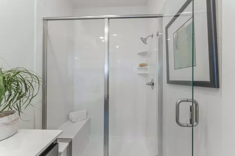 Bath - 6710 Optimum Loop, San Jose, CA 95119 photo 9 of 22