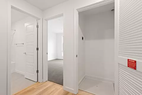 Entry Way - 6710 Optimum Loop, San Jose, CA 95119 photo 3 of 11