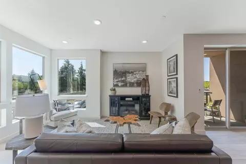 Living - 6710 Optimum Loop, San Jose, CA 95119 photo 4 of 11