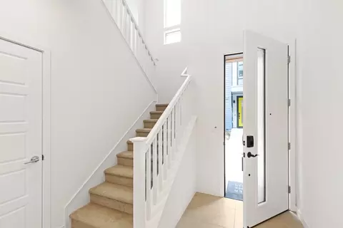 Entry Way - 6710 Optimum Loop, San Jose, CA 95119 photo 1 of 11