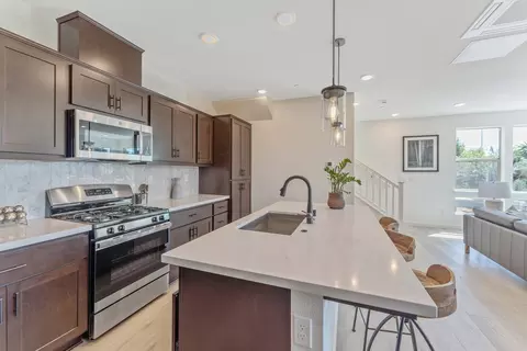 Kitchen - 6710 Optimum Loop, San Jose, CA 95119 photo 6 of 15