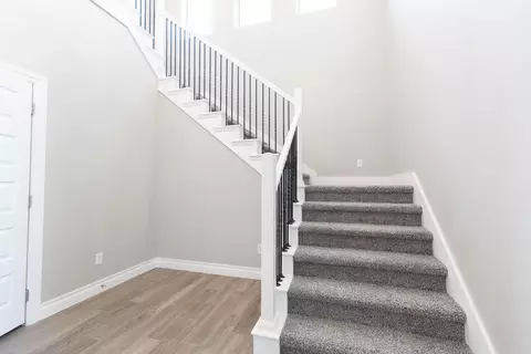 Entry Way - 2913 E Northampton St, Broken Arrow, OK 74014 photo 1 of 3
