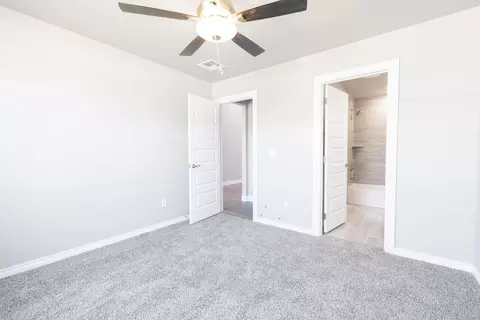 Bedroom - 2913 E Northampton St, Broken Arrow, OK 74014 photo 2 of 5