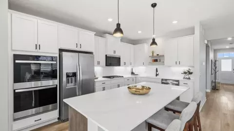 Kitchen - 2159 Bluff Heights Dr, Shakopee, MN 55379 photo 1 of 8