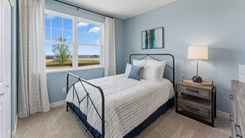 Bedroom - 2159 Bluff Heights Dr, Shakopee, MN 55379 photo 2 of 3