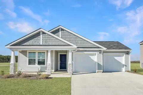 365 Wicklow Ln, Raeford, NC 28376