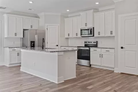 Kitchen - 26 Hibiscus Dr Hampstead, Hampstead, NC 28443 photo 3 of 4