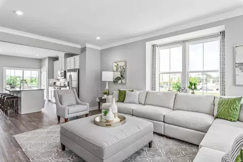 Living - 1900 Distillery Ave, Baltimore, MD 21222 photo 1 of 4
