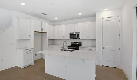 756 Wekiva Ridge Dr, Mount Dora, FL 32757