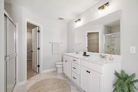 Bath - 13627 Pine Dr, Rogers, MN 55374 photo 1 of 1