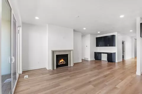 Living - 2152 W Legend Way, Mapleton, UT 84664 photo 3 of 5