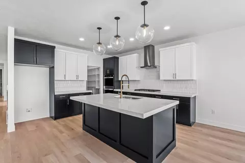 Kitchen - 2152 W Legend Way, Mapleton, UT 84664 photo 1 of 8