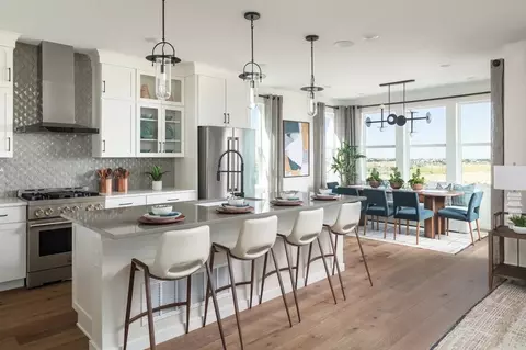 Kitchen - 11720 Verse Rd, Lone Tree, CO 80124 photo 4 of 5
