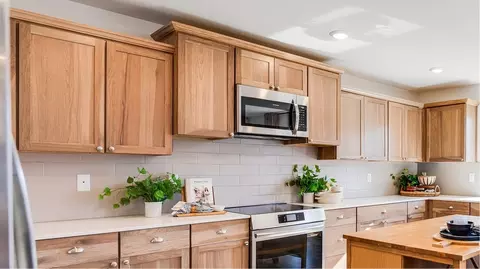 Kitchen - 10646 N Assembly St, Spokane, WA 99208 photo 5 of 6