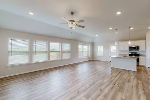 Living - 8024 Butterfield Dr, Sanger, TX 76266 photo 1 of 4