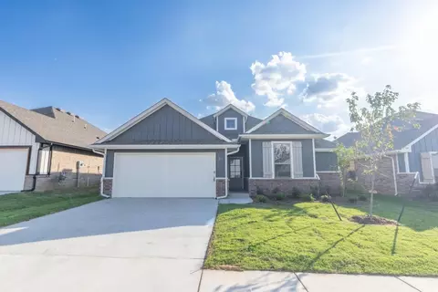 9212 NW 119th St, Yukon, OK 73099