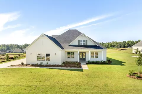 Exterior - 127 Laurel Branch Dr, Dothan, AL 36305 photo 3 of 10