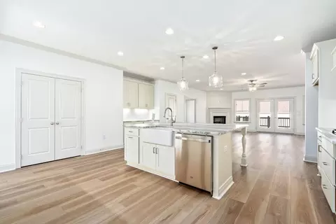 Kitchen - 127 Laurel Branch Dr, Dothan, AL 36305 photo 1 of 5
