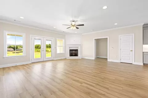 Living - 127 Laurel Branch Dr, Dothan, AL 36305 photo 1 of 4