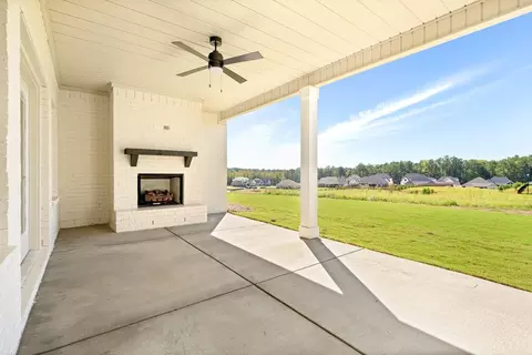 Exterior - 127 Laurel Branch Dr, Dothan, AL 36305 photo 4 of 10