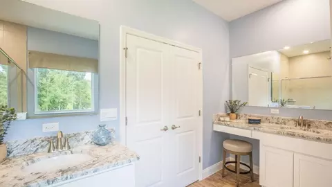 Bath - 14055 Spring Hill Dr, Spring Hill, FL 34609 photo 1 of 5