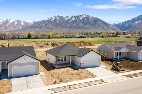 View/Area - 574 N 600 W, Smithfield, UT 84335 photo 1 of 20