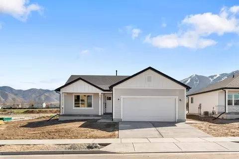 Exterior - 574 N 600 W, Smithfield, UT 84335 photo 9 of 24