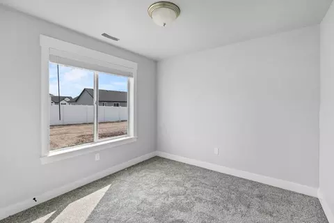 Bedroom - 574 N 600 W, Smithfield, UT 84335 photo 7 of 12