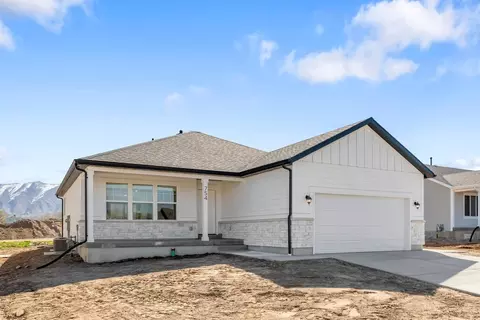 Exterior - 574 N 600 W, Smithfield, UT 84335 photo 4 of 24