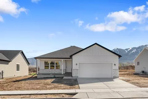 Exterior - 574 N 600 W, Smithfield, UT 84335 photo 5 of 24