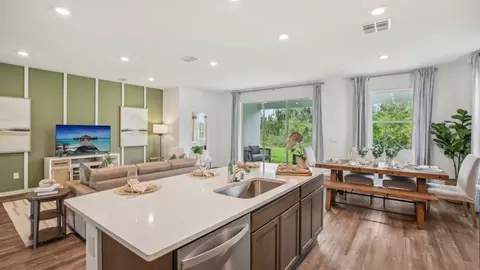 Kitchen - 35231 Flower Patch Dr, Richland, FL 33525 photo 6 of 6
