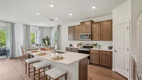 Kitchen - 35231 Flower Patch Dr, Richland, FL 33525 photo 1 of 6