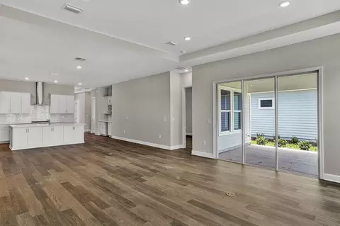 Living - 32 Winterfield Pl, Saint Augustine, FL 32092 photo 2 of 8