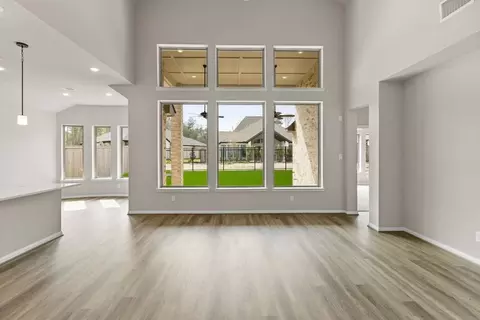 Living - 3009 Hickory Haven Ln, Conroe, TX 77385 photo 3 of 6