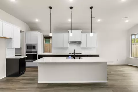Kitchen - 3009 Hickory Haven Ln, Conroe, TX 77385 photo 3 of 7
