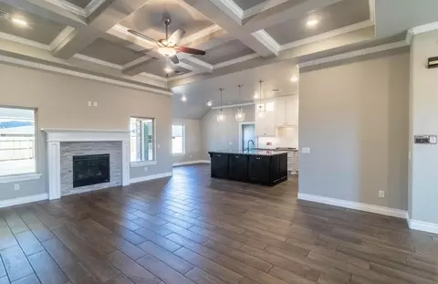Living - 2800 Heather Hvn, Moore, OK 73160 photo 4 of 10