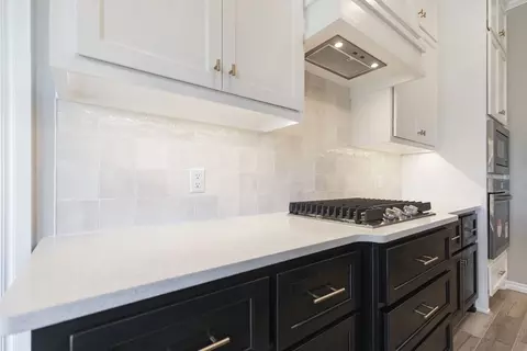 Kitchen - 2800 Heather Hvn, Moore, OK 73160 photo 7 of 15