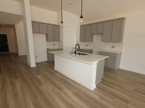 1102 Radiant Ave, La Marque, TX 77568