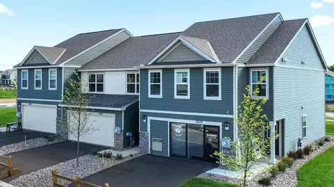 17232 Durham Dr, Lakeville, MN 55044